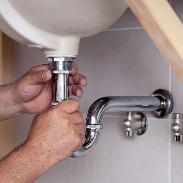 4 Reasons to Hire a Local Plumber for Home Sewer Repair 2.jpg