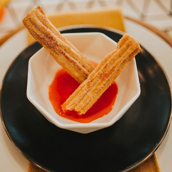 churros with dessert sauce 
