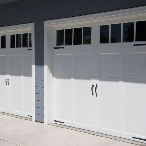 What To Consider When Hiring a Garage Door Repair Company 3.jpg