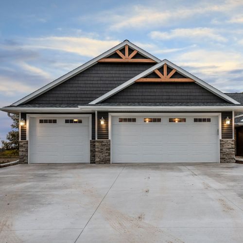 HowToChooseGarageDoorCompanyDenver-4.jpg