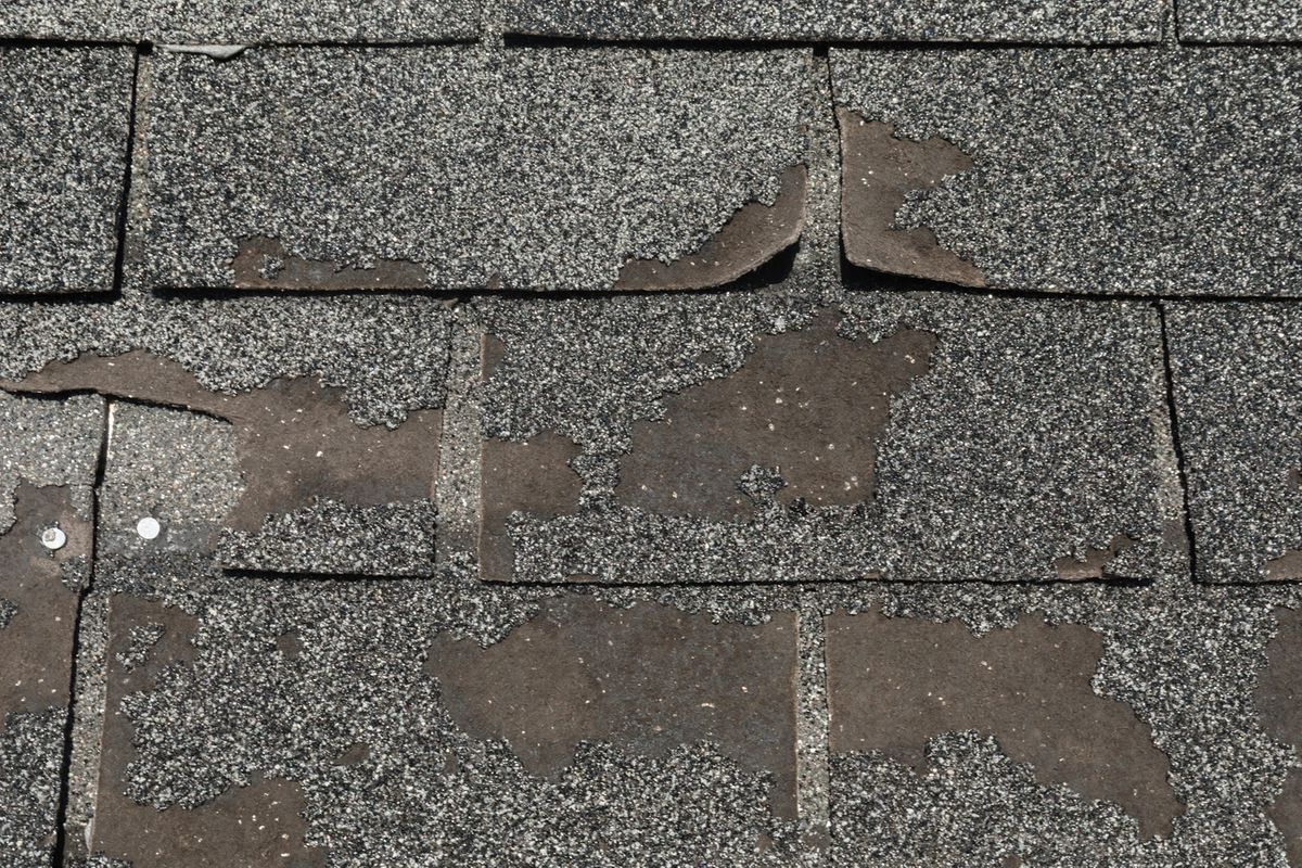 missing-granules-on-shingles.jpg