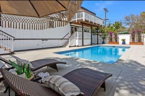 Screenshot_20251008_094016_Zillow.jpg