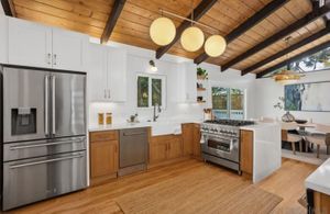 Screenshot_20251008_093815_Zillow.jpg