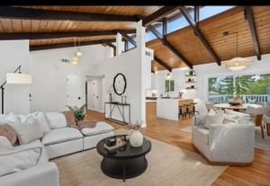 Screenshot_20251008_093754_Zillow.jpg