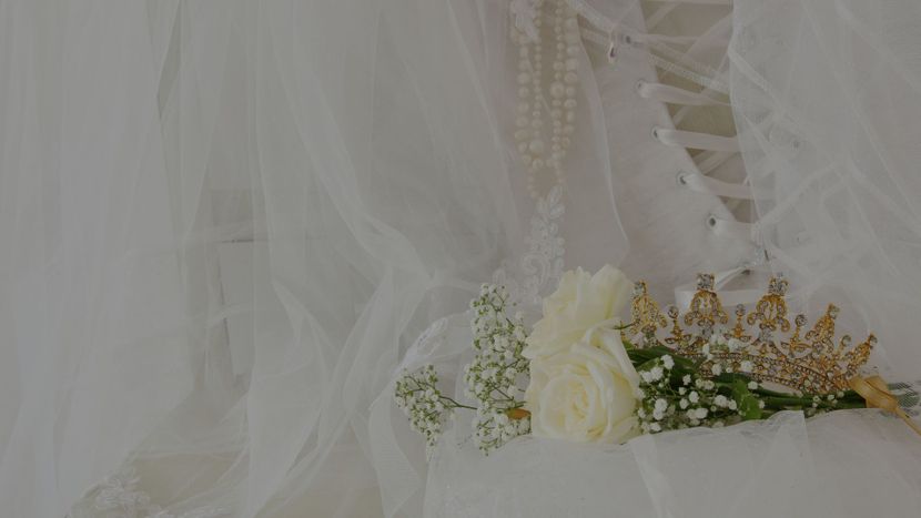 M35592 - Tiaras, Veils, or Both Choosing the Perfect Bridal Headwear.jpg