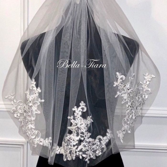 small veil with a floral pattern