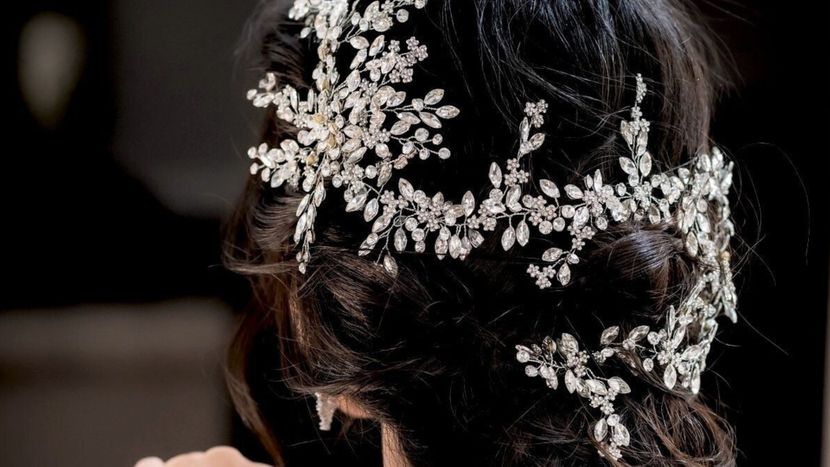 Bride with jewelry in hair