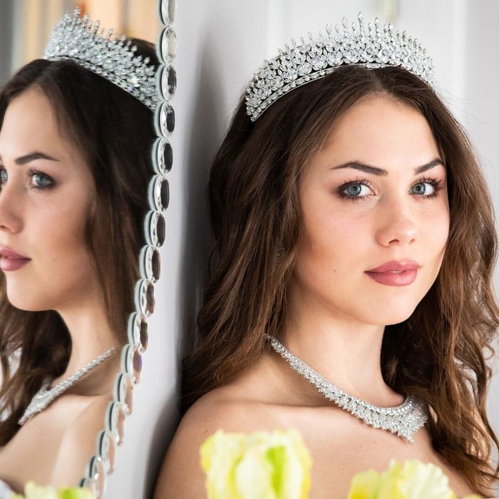 bride with a small crystal tiara
