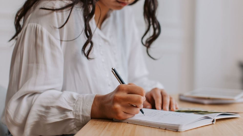 woman budgeting woman budgeting