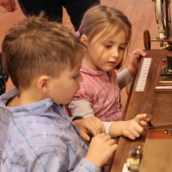 kids in a museum