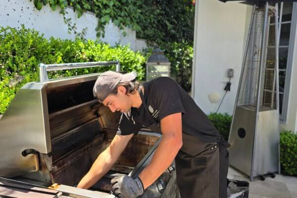 professional grill cleaner