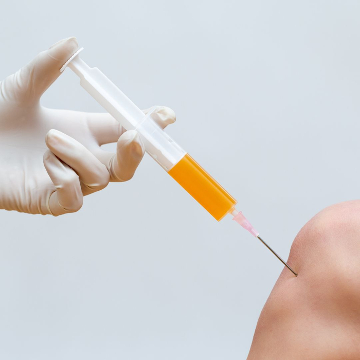 injecting stem cells into knee