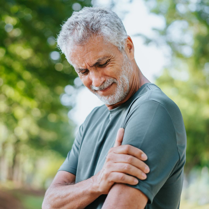 man with shoulder pain