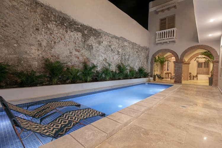 colombia_cartagena_villa_spectacular_2-6a87e273f6952b274cc11fb16849d172dfe78dbf97488b1a062cf23f09ace22c.jpg