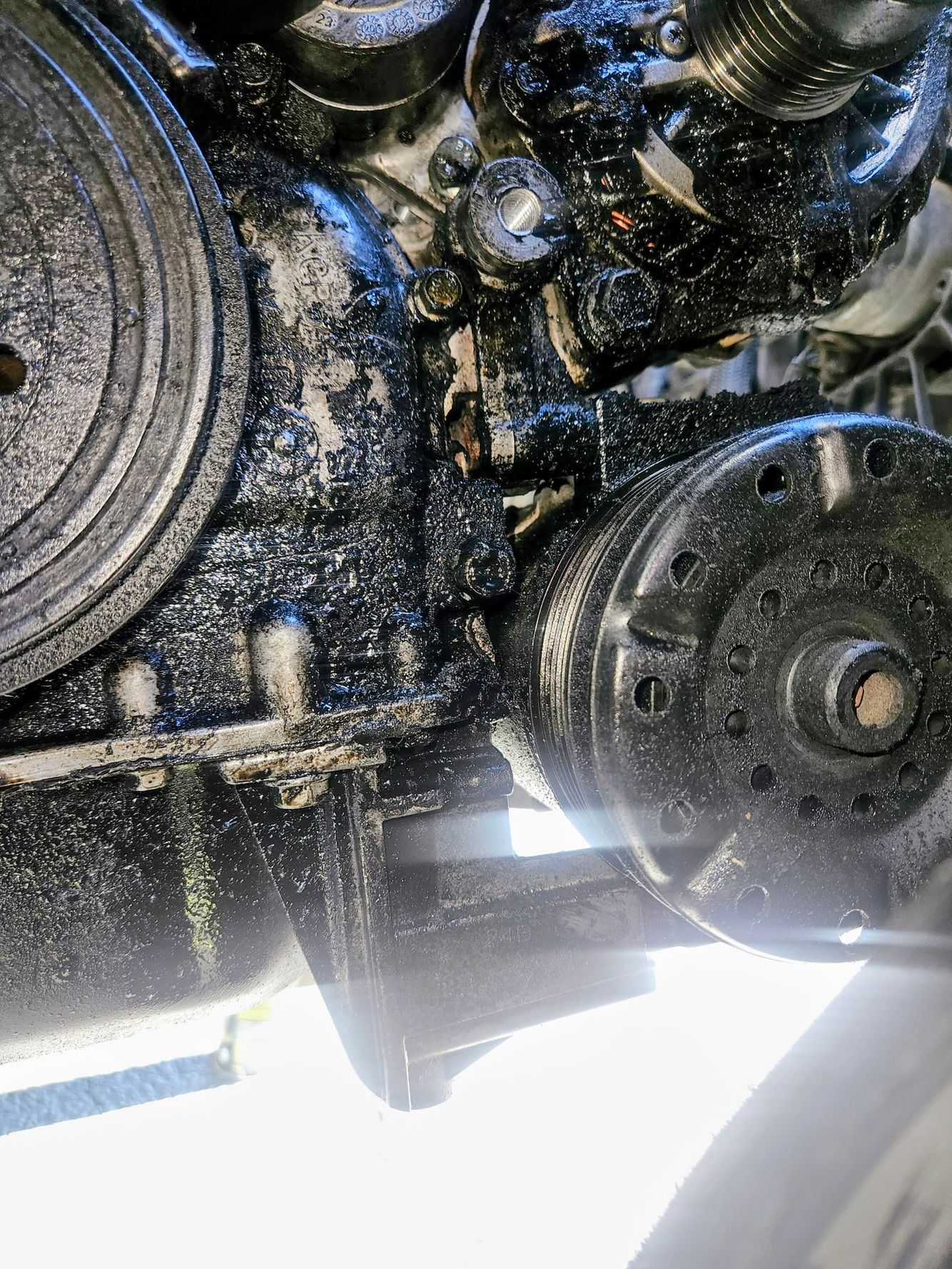 Mobile Oil Leak Diagnosis and Repair Tacoma WA