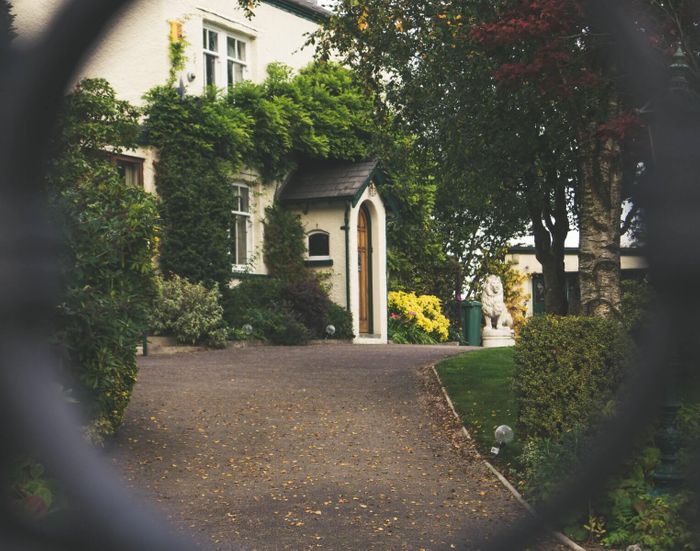 the front of a house 