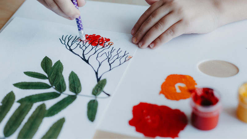 image of kid painting