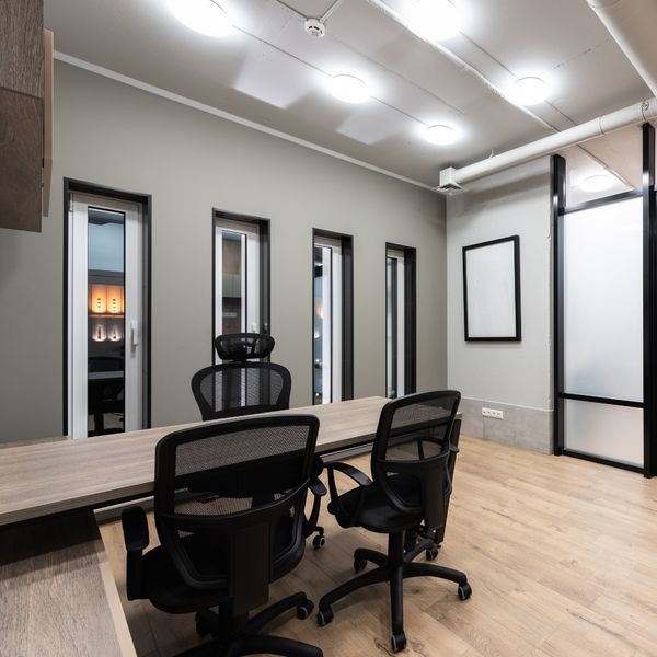 image of a clean office