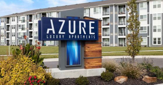 Looking for an Apartment in Independence_ Choose Azure! hero.jpg