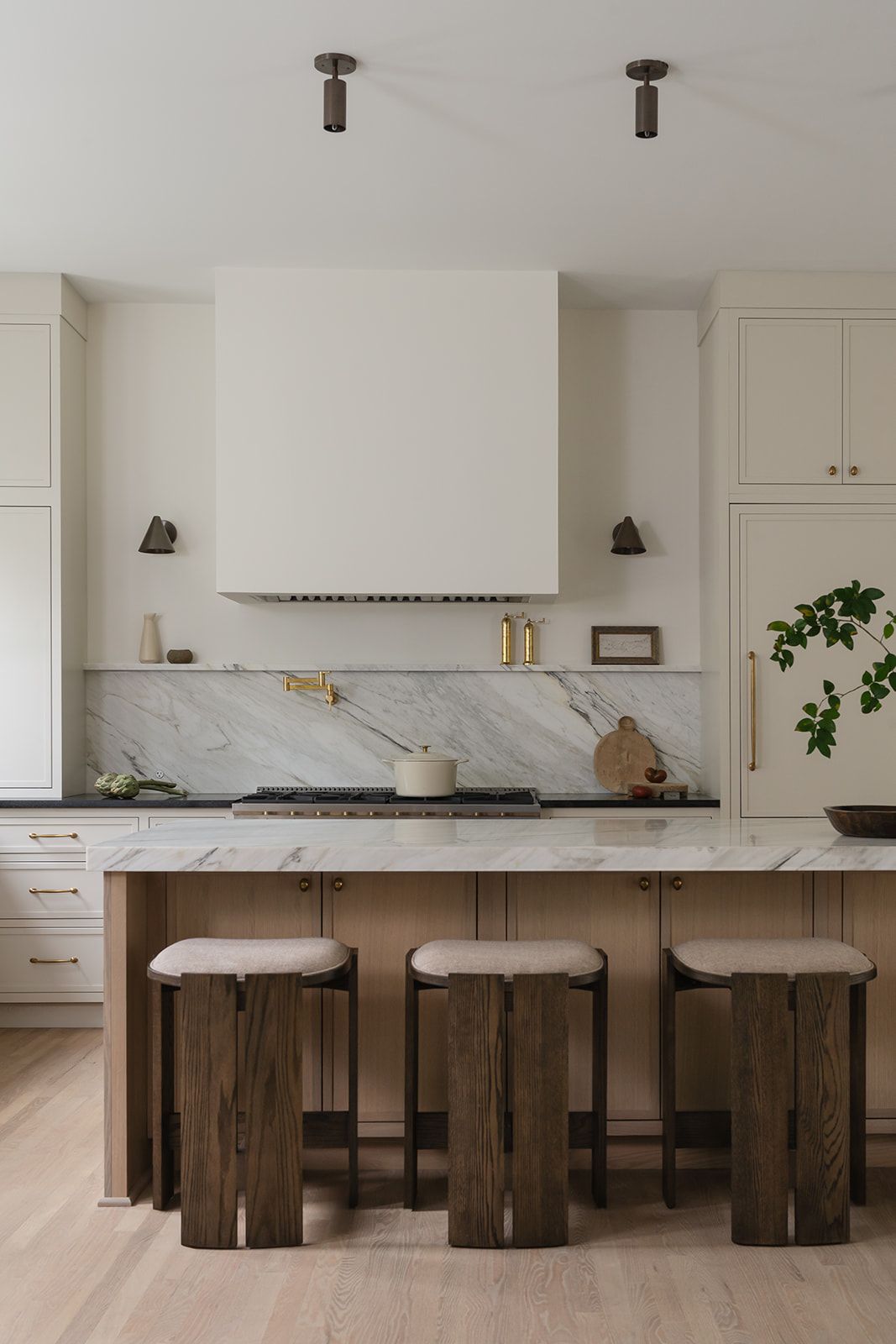Golden Photos CHS X Kim Nielsen Interiors - 805 Marsh Grove Ave_ Mt Pleasant-3.jpg