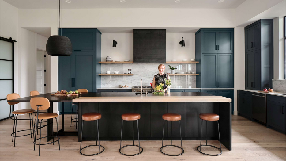Creative Color Combinations for Bold Interior Statement Pieces.png
