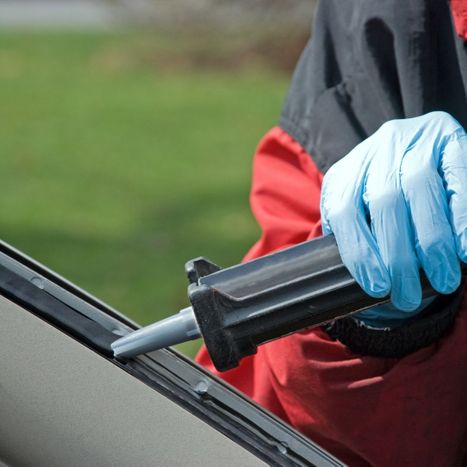 The Benefits of Trusting Professionals for Your Windshield Replacements - Image 3.jpg
