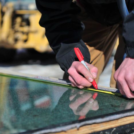 measuring windshield dimensions