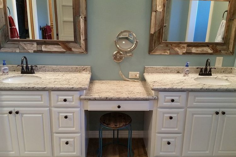 davidsonvanity-5a5e38d31b7ce.jpg