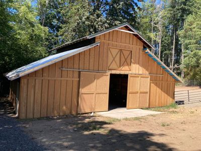 barn renovation 486609447_1137884215017611_2700072069699364914_n.jpg