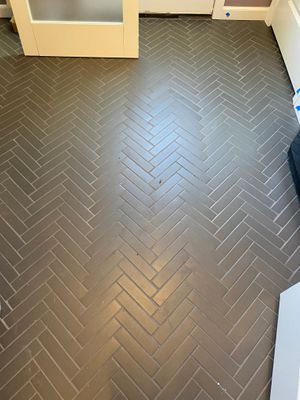 custom tiling work 642351714_1414171734055523_4475555916212911090_n.jpg