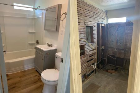before and after of bathroom renovation 482027148_1123721683100531_3946996949919412198_n.jpg