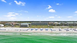Beach-Retreat-Destin-Rentals_7_1920w.jpg