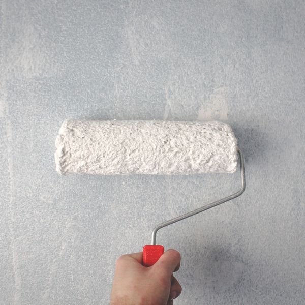 priming a wall 