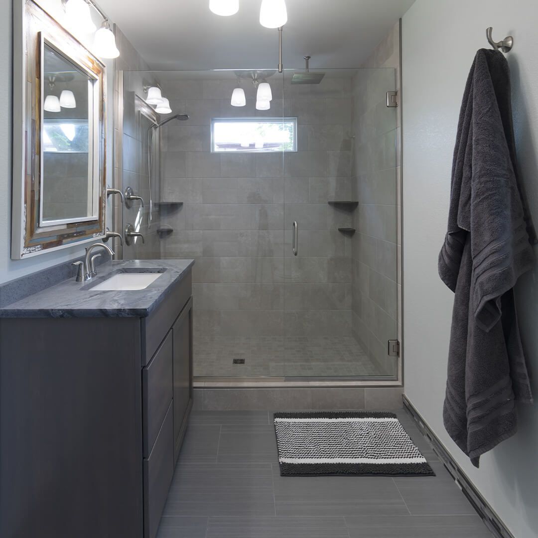 bathroom with soapstone counter