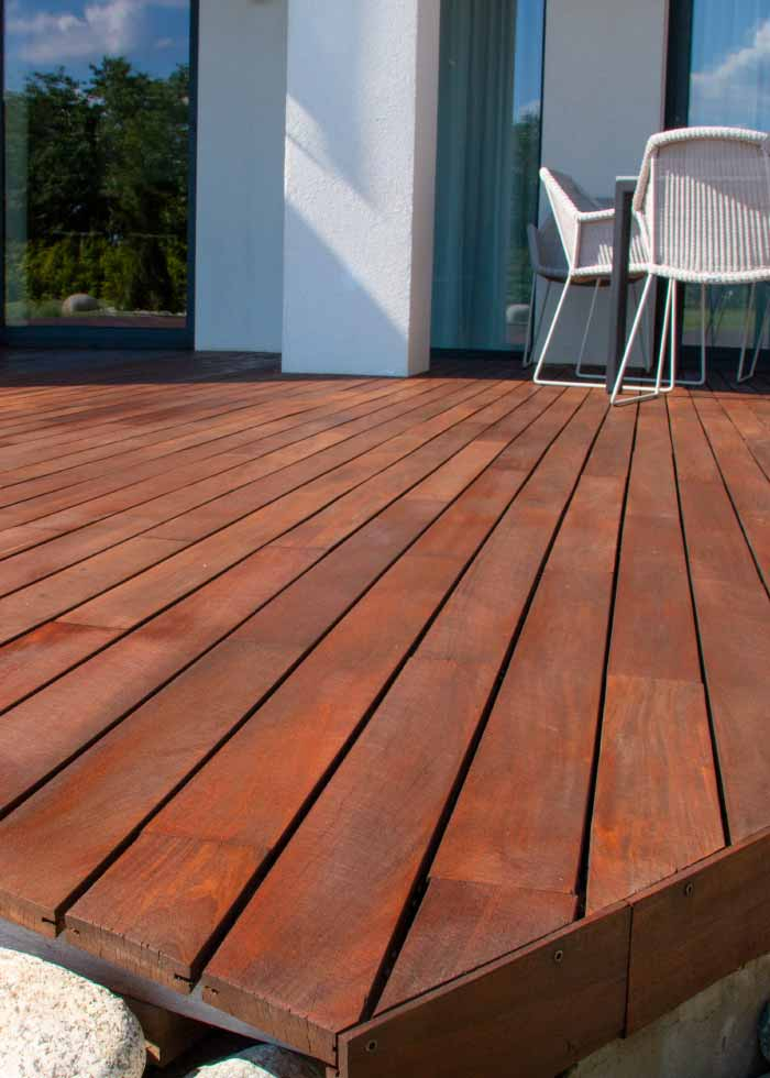 Deck-Staining3.jpg