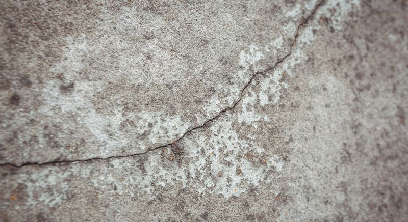 image of cracked concrete