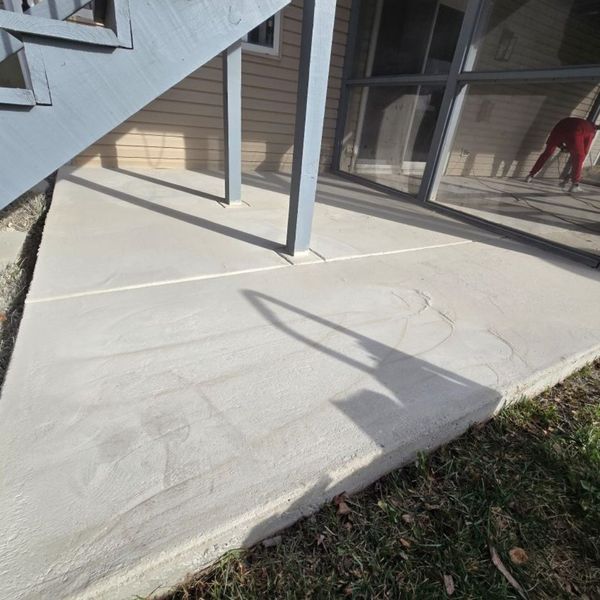 Polyurea vs. Epoxy Floor Coatings4.jpg
