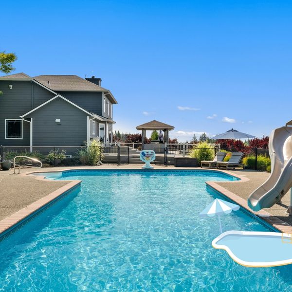 Pool Deck Coatings That Resist Slip 3.jpg