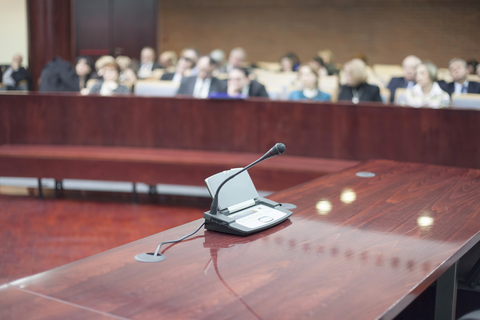 microphone in courtroom