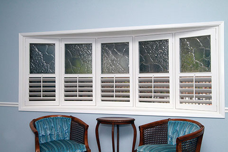 newbaywindowshutter-glass-5c76d9e388c5b.jpeg