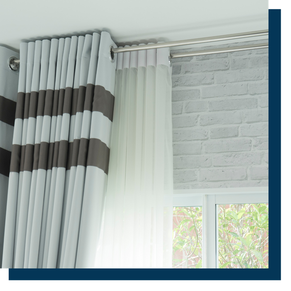 Shutters-vs-Curtains-3.png