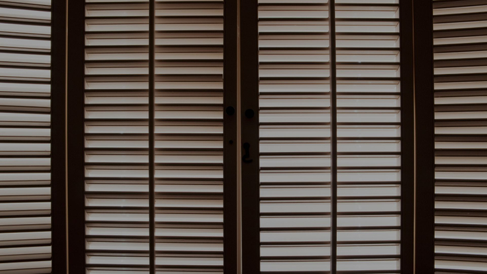 M24870 - Customizing Your Interiors with Painted or Stained Shutters.jpg