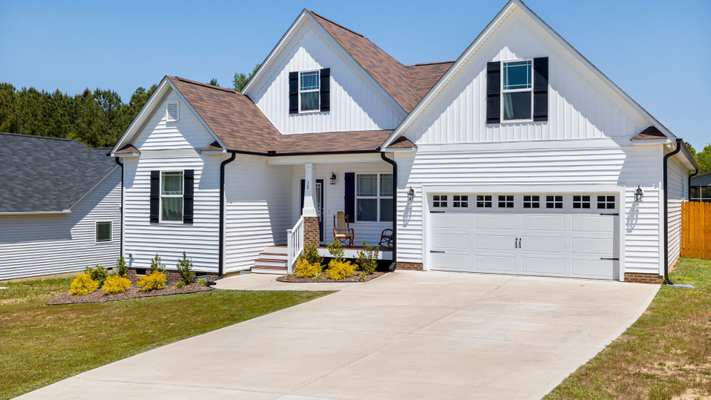 Choosing Between Functional and Decorative Exterior Shutters.jpg