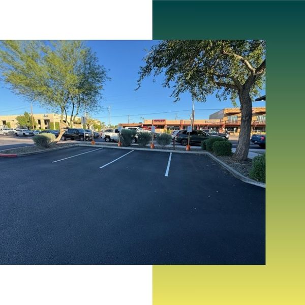 New parking line stripes