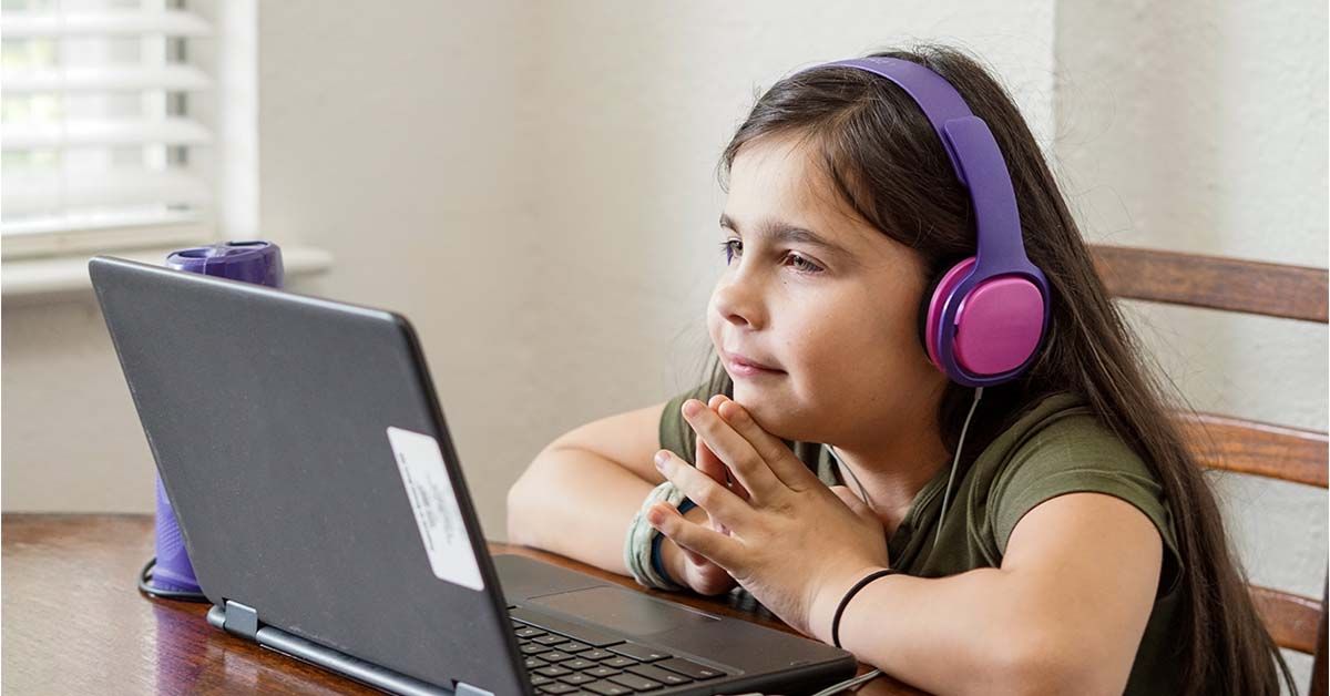 child using laptop