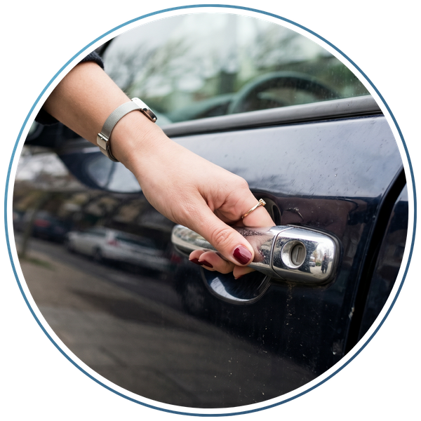lady trying to open her locked car