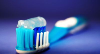 Tooth Brush 
