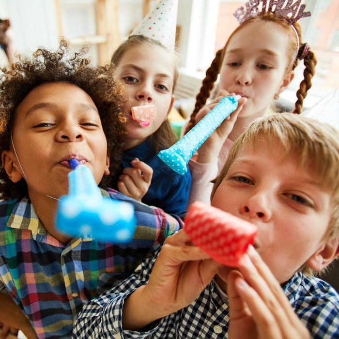 image of kids at a birthday