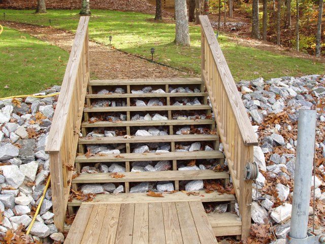 6-wide-stairs-and-platform-picket-railing-on-both-sides.jpg