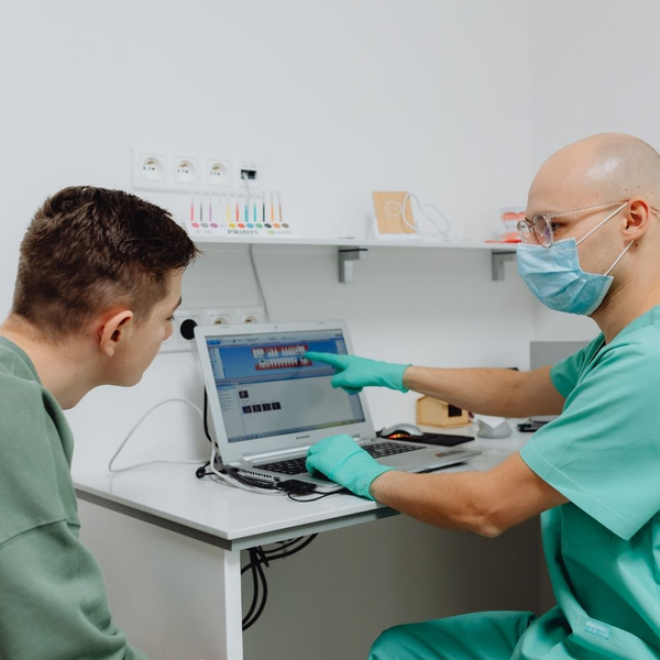 What To Look For In A Family Dentist Center (3).jpg